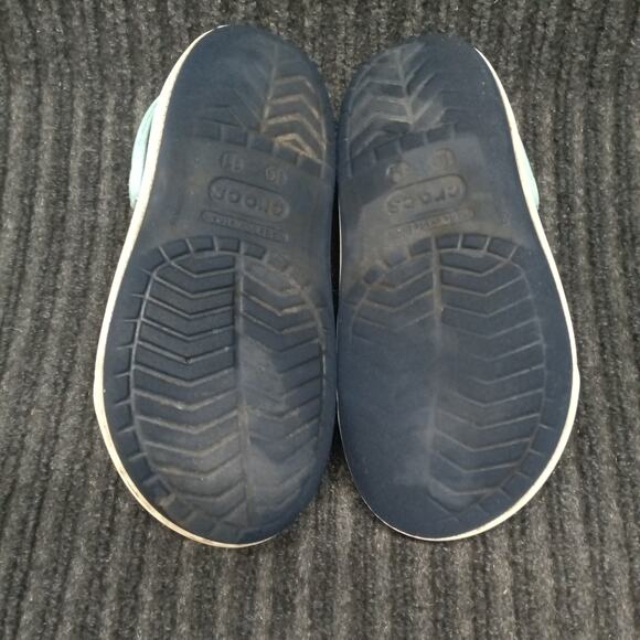 Crocs Classic Kids Clog Waterproof Sandals Blue - Picture 4 of 6